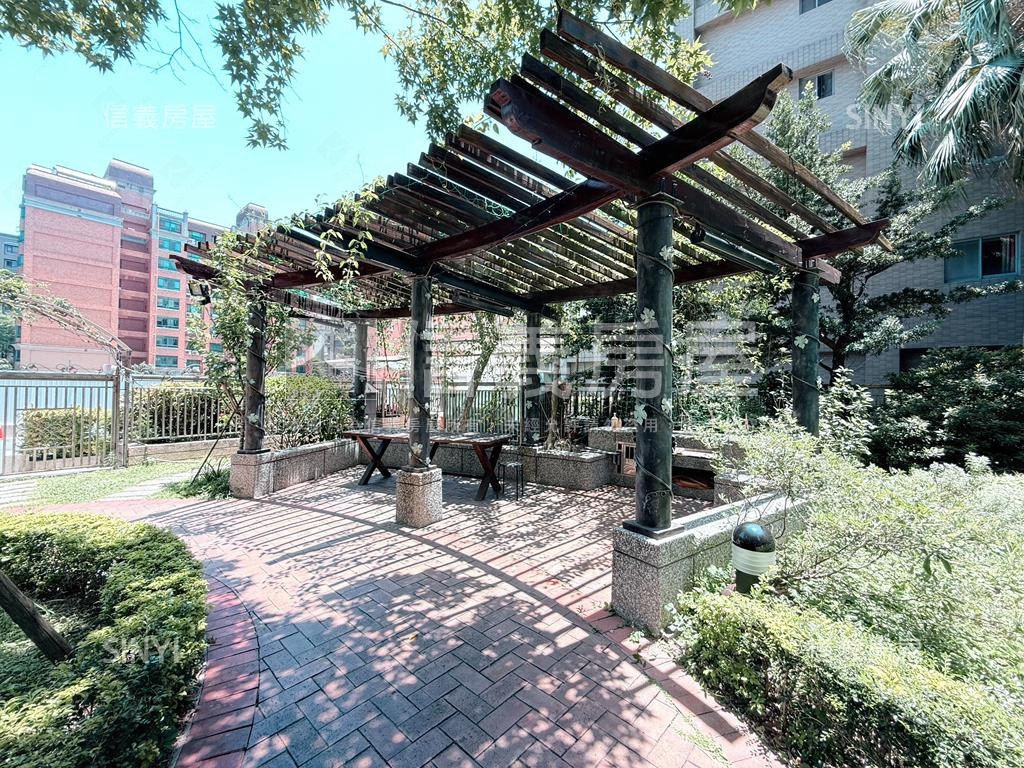 普羅旺世。臻藏北歐風房屋室內格局與周邊環境