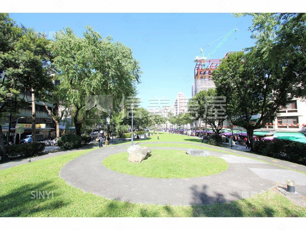 雙連方正公寓２樓房屋室內格局與周邊環境