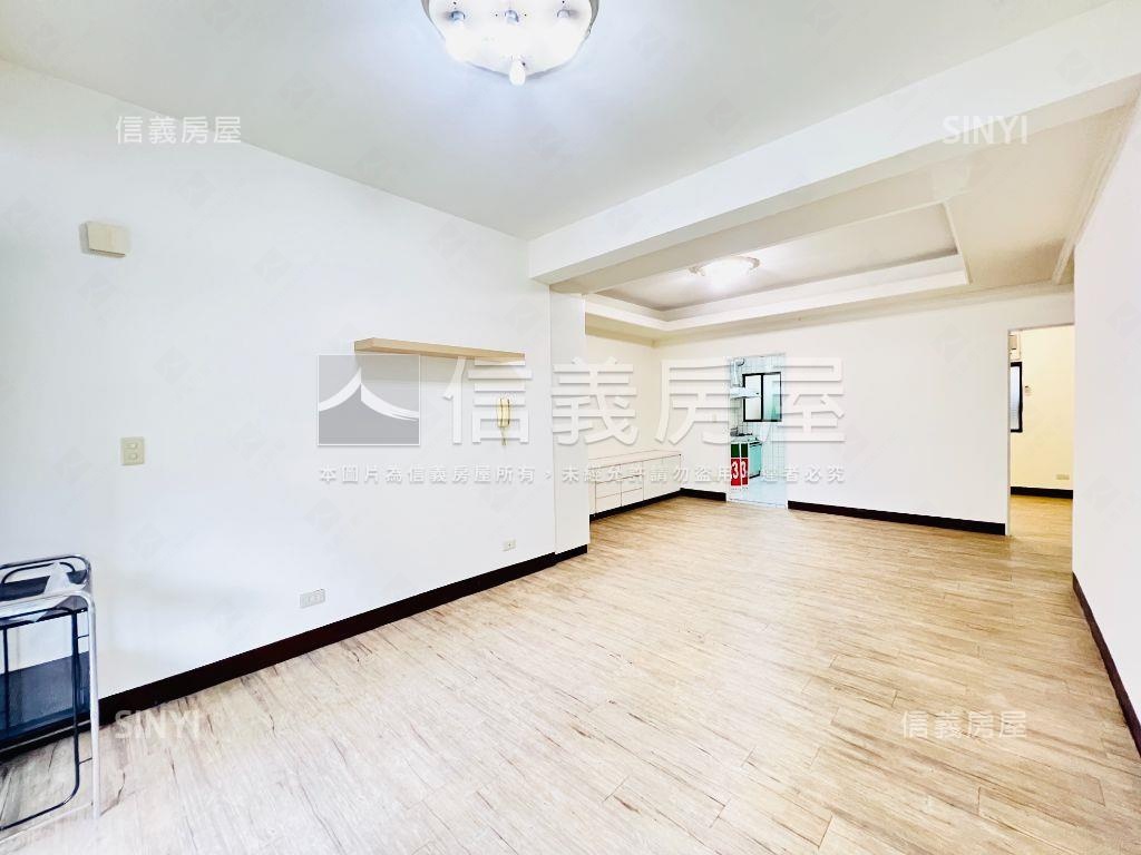 海山方正標準三房房屋室內格局與周邊環境