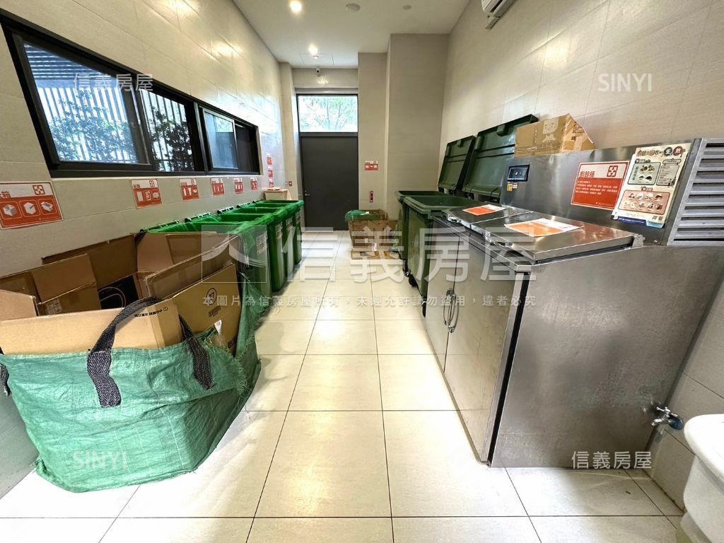 親家７ＵＰ輕屋齡２房房屋室內格局與周邊環境