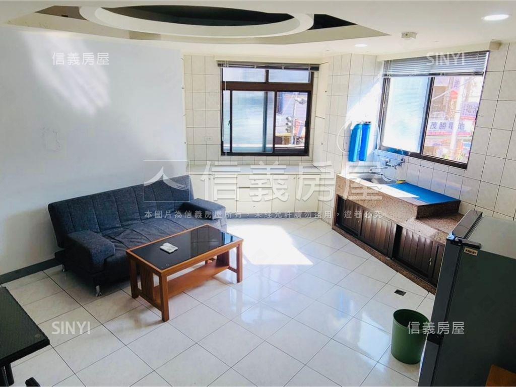 正黎明路三段角間透天店面房屋室內格局與周邊環境