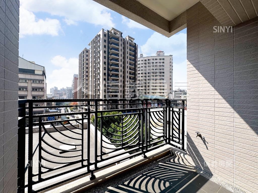 ［富宇擎山］大三房平車房屋室內格局與周邊環境