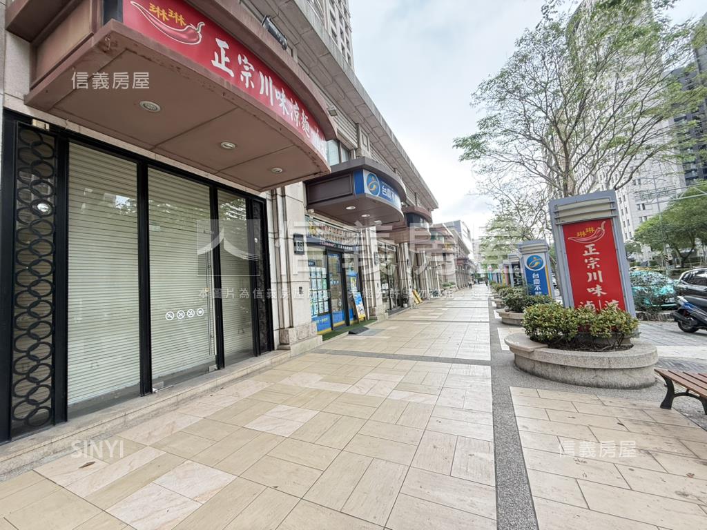 高鐵區文興路稀有店面房屋室內格局與周邊環境