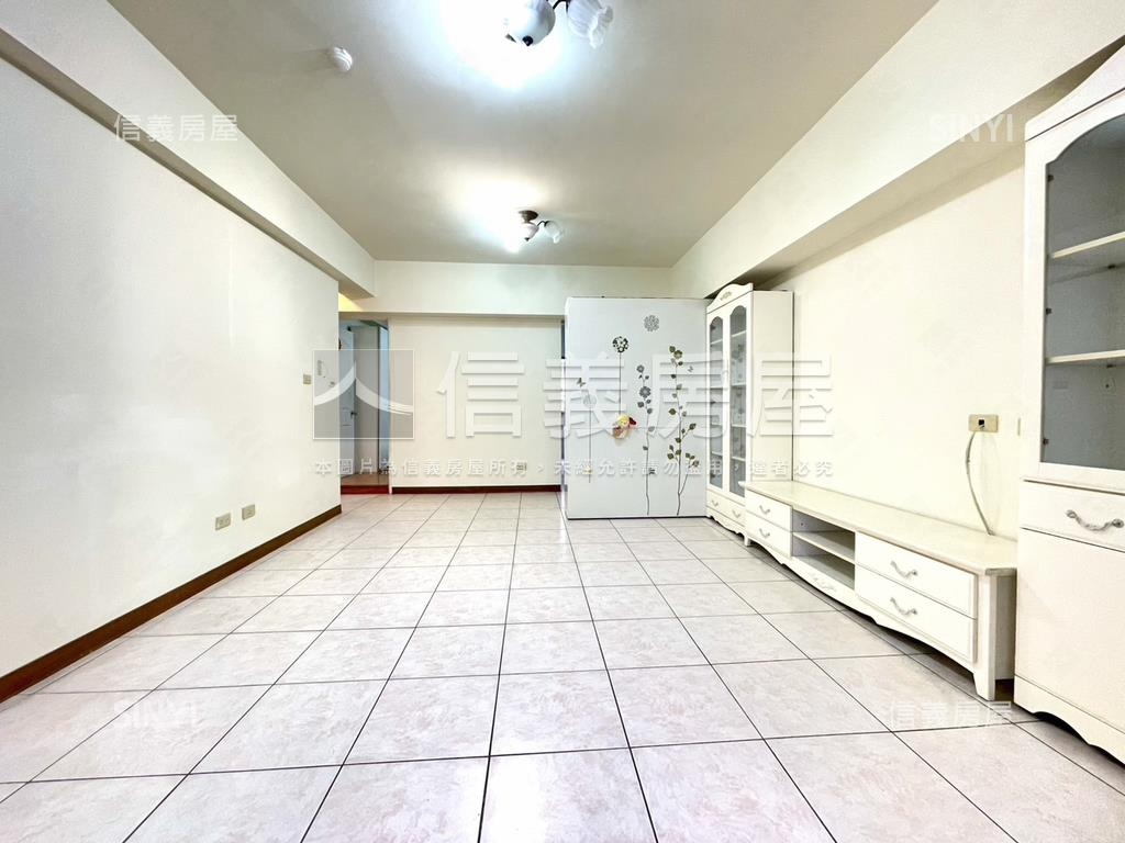 文山特區精美正三房車位房屋室內格局與周邊環境