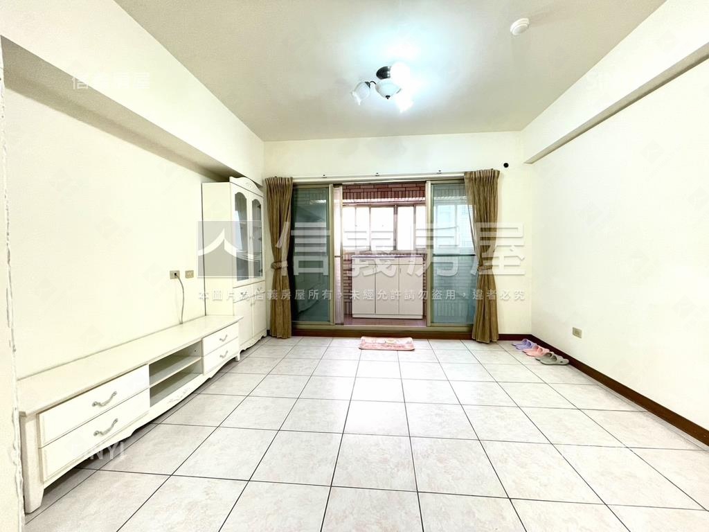 文山特區精美正三房車位房屋室內格局與周邊環境