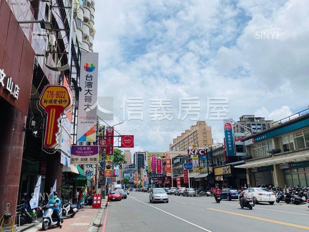 文山特區精美正三房車位房屋室內格局與周邊環境