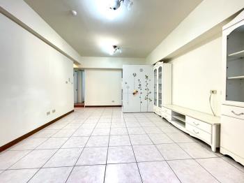 文山特區精美正三房車位