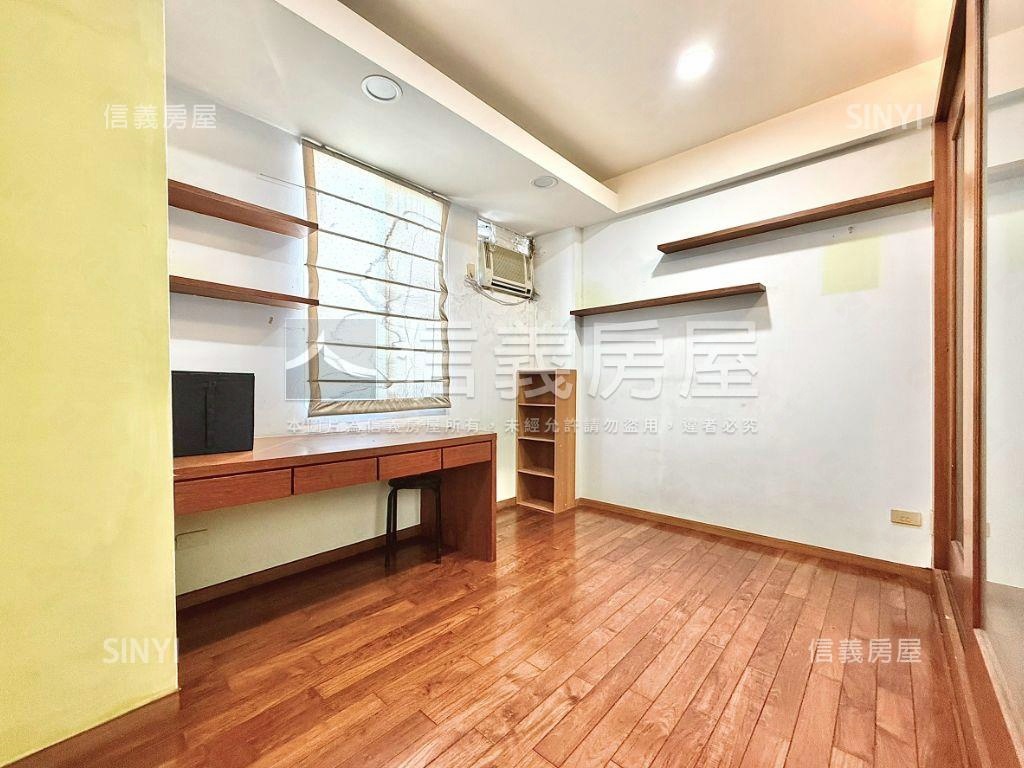 近１４期震前大地坪別墅房屋室內格局與周邊環境