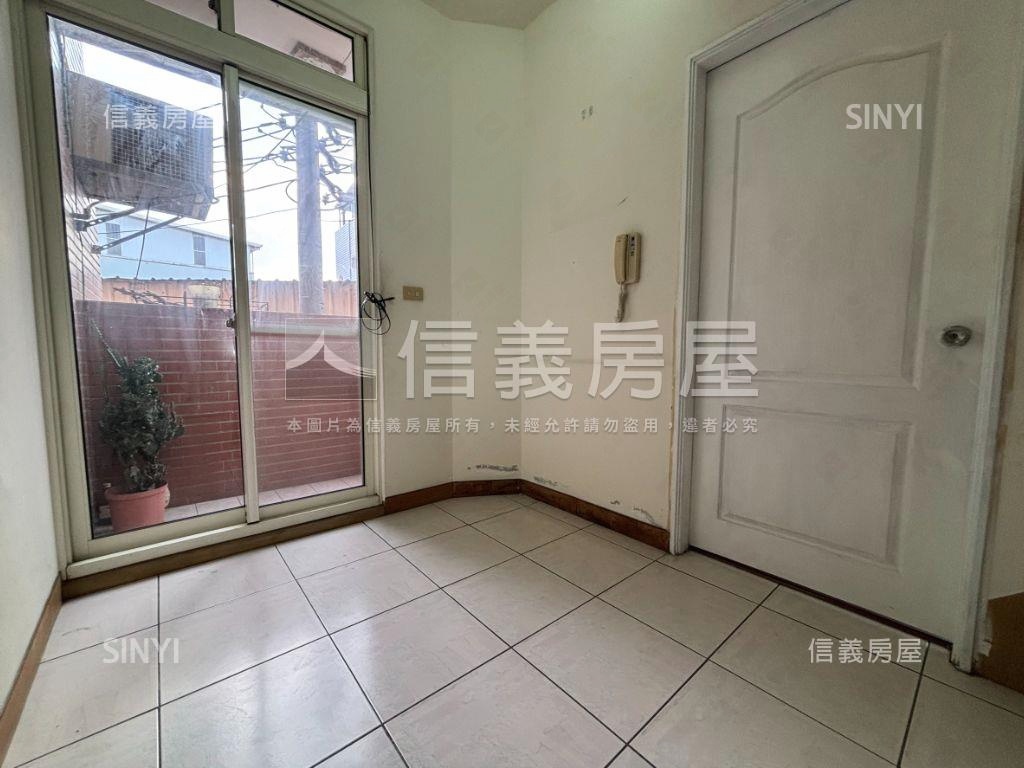 近１４期震前大地坪別墅房屋室內格局與周邊環境