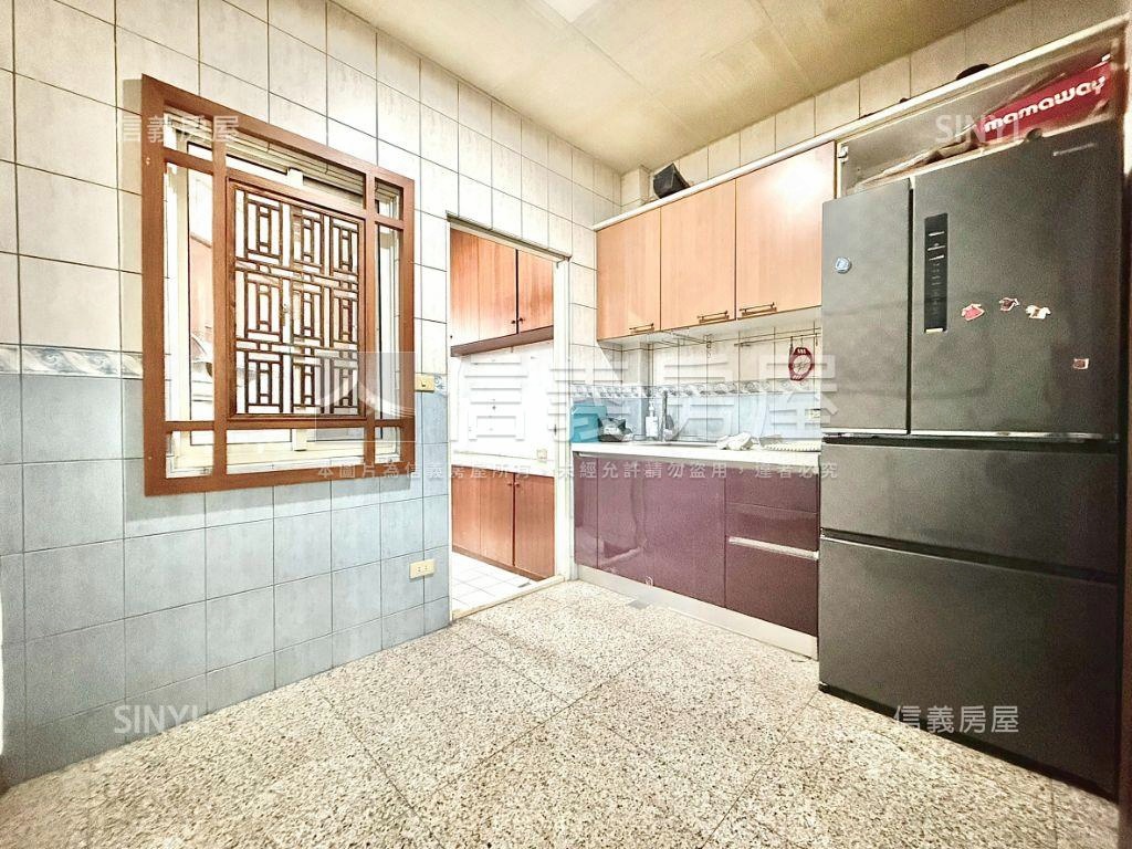 近１４期震前大地坪別墅房屋室內格局與周邊環境