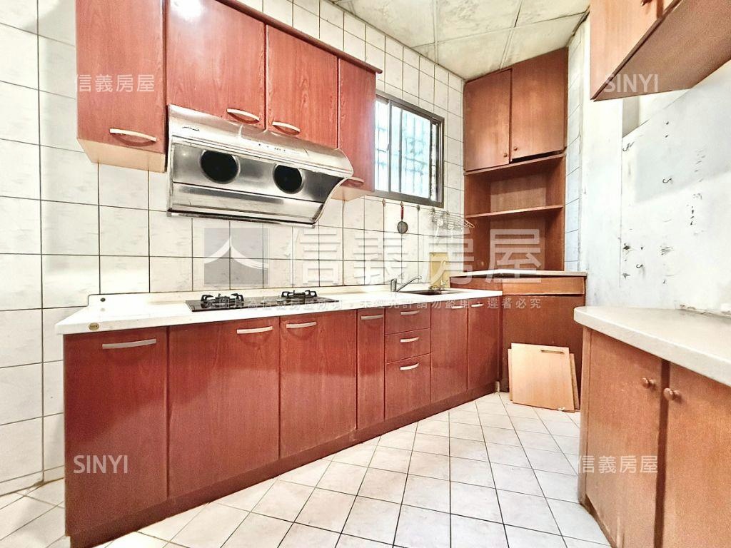 近１４期震前大地坪別墅房屋室內格局與周邊環境