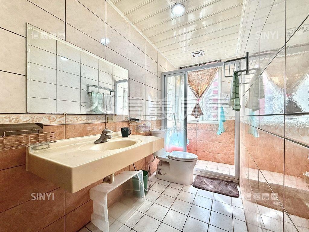 近１４期震前大地坪別墅房屋室內格局與周邊環境