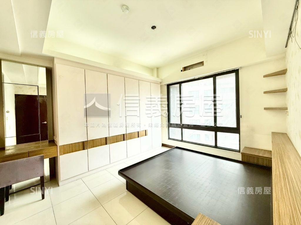 水世紀精美三房房屋室內格局與周邊環境