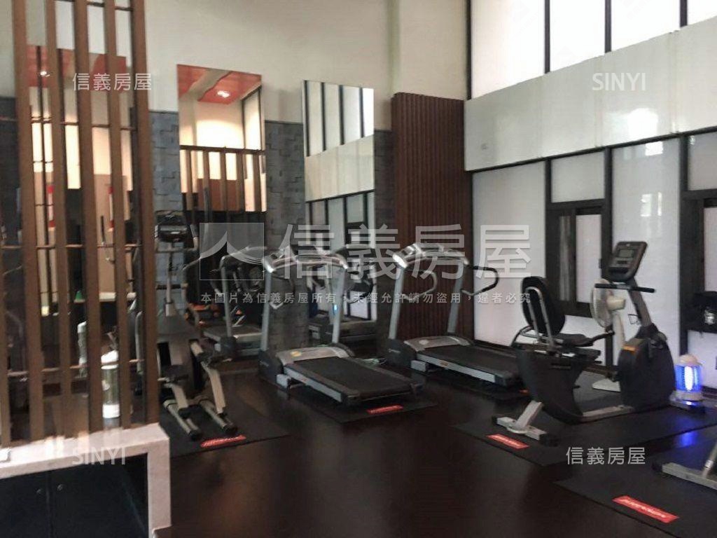 水世紀精美三房房屋室內格局與周邊環境