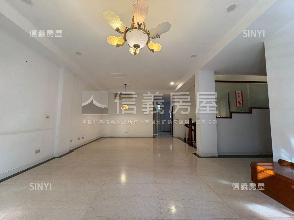 ️近南紡面寬車墅房屋室內格局與周邊環境