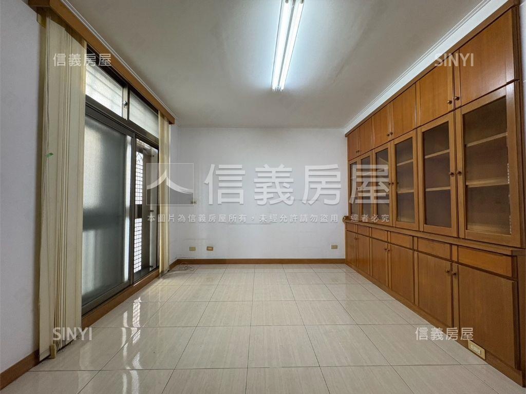 ️近南紡面寬車墅房屋室內格局與周邊環境