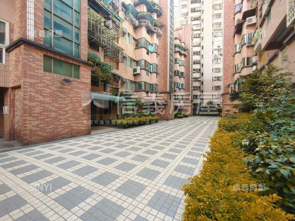亞東南雅邑品三房平面車位房屋室內格局與周邊環境