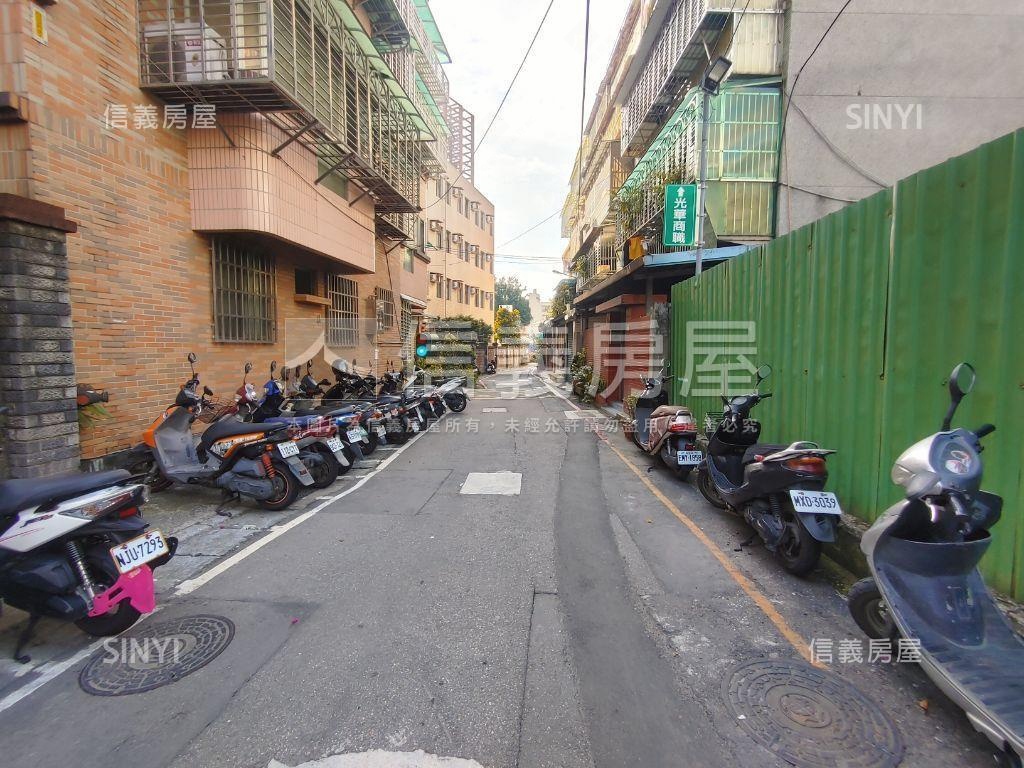 亞東南雅邑品三房平面車位房屋室內格局與周邊環境