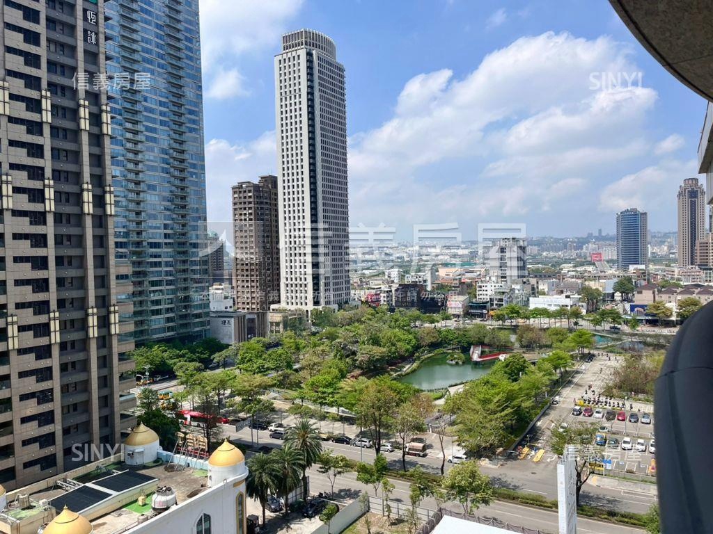 台中帝寶秋紅谷旁高樓視野房屋室內格局與周邊環境
