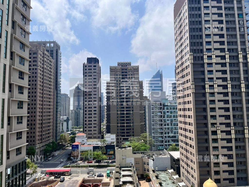 台中帝寶秋紅谷旁高樓視野房屋室內格局與周邊環境
