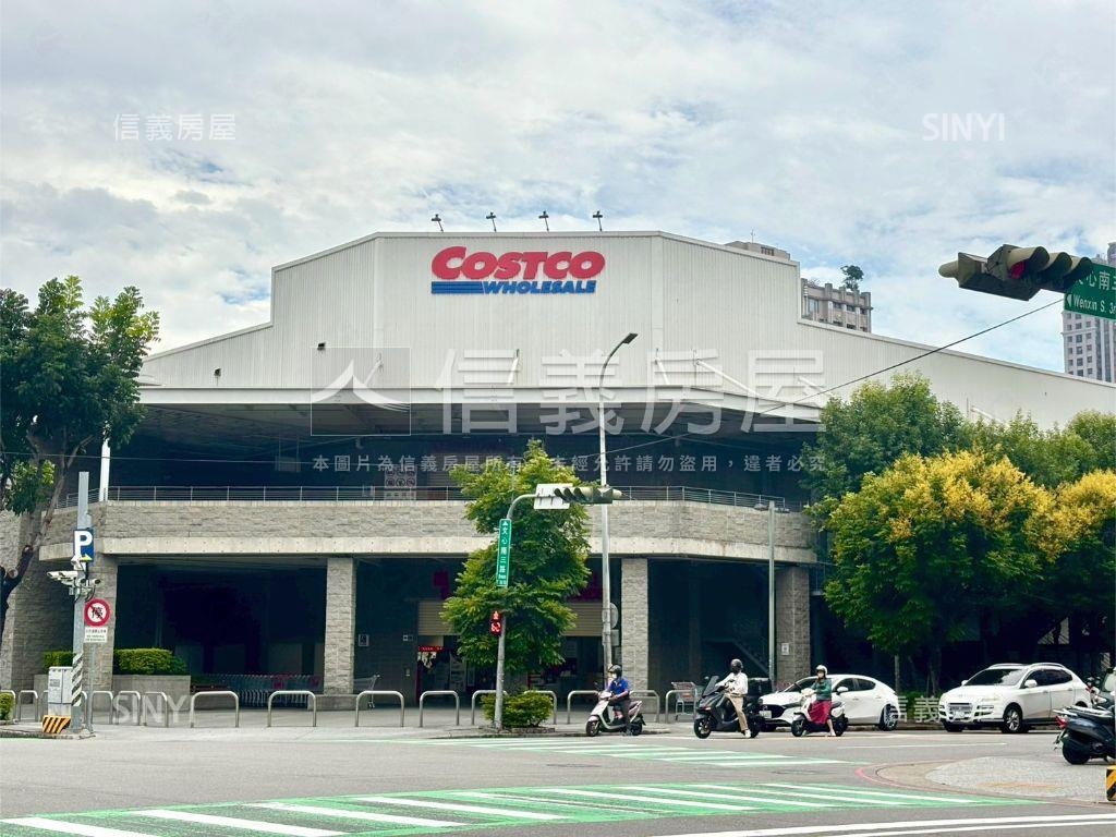 近十三期震後臨路透天房屋室內格局與周邊環境