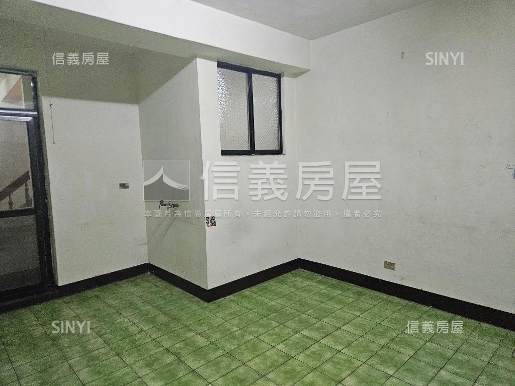 夯！近捷運臨路透天店面房屋室內格局與周邊環境