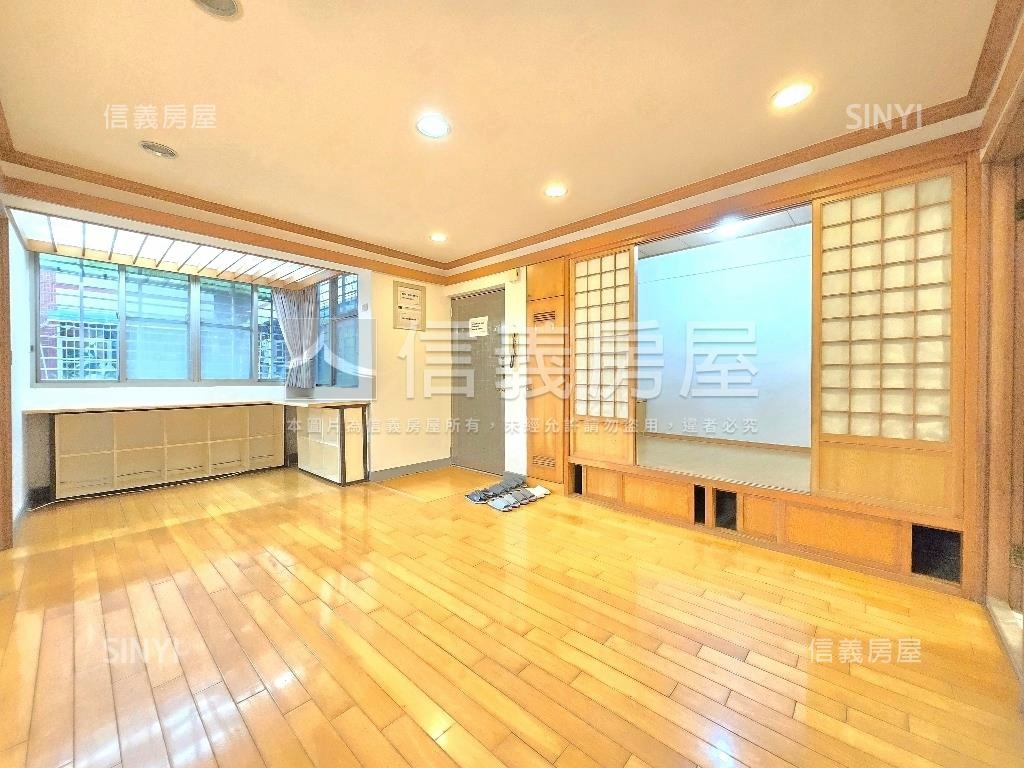 陽光花束文德捷運三房房屋室內格局與周邊環境