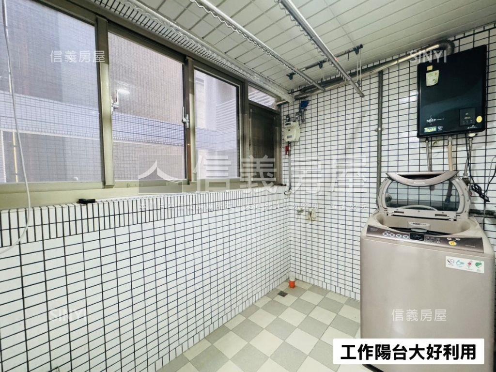 近士林捷運電梯三房車位房屋室內格局與周邊環境