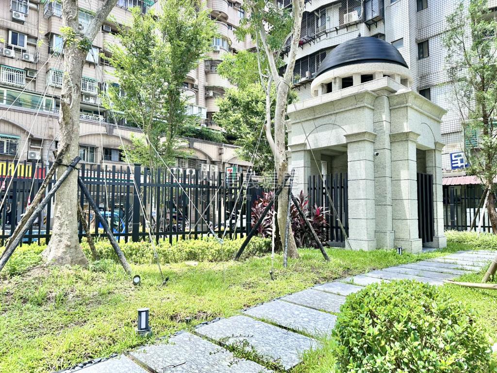 帝王＊欽禾＊三房車位房屋室內格局與周邊環境