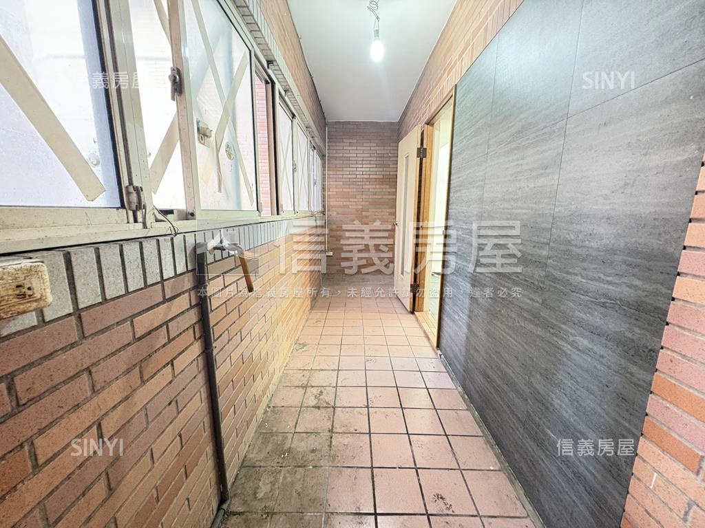 近未來捷運金雞母店面房屋室內格局與周邊環境