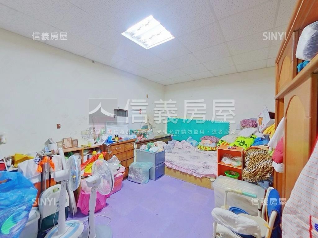 河畔旁臨路透天房屋室內格局與周邊環境