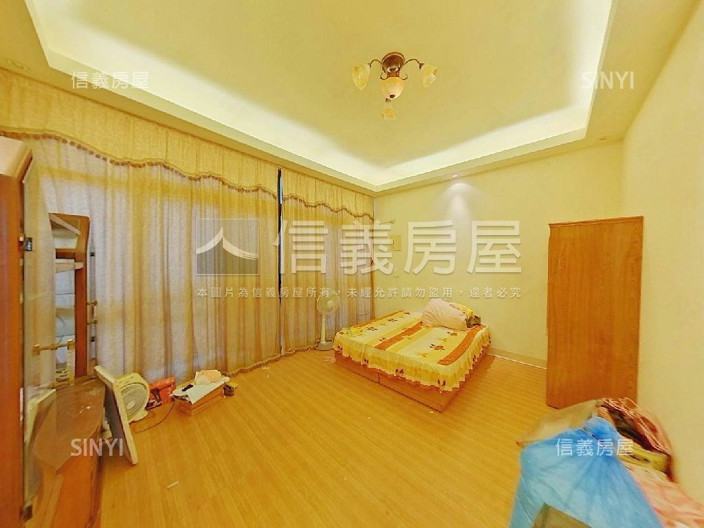 河畔旁臨路透天房屋室內格局與周邊環境