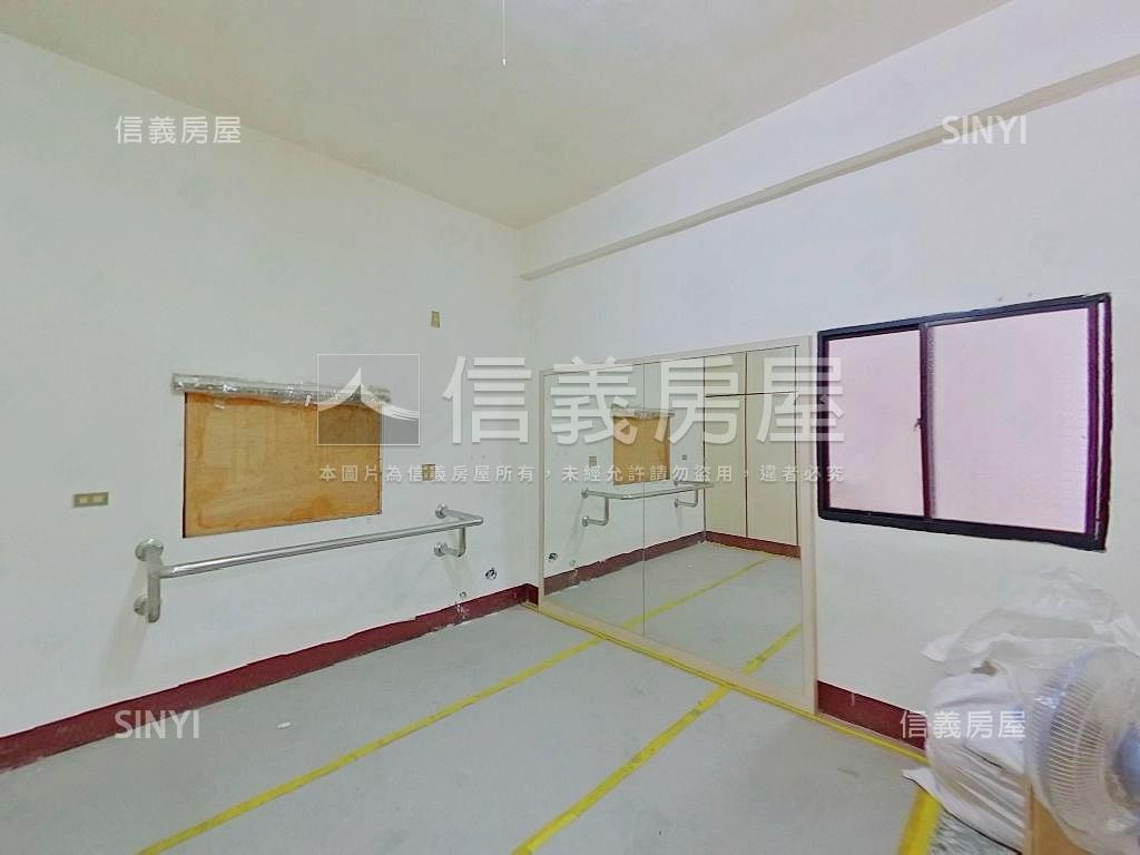 河畔旁臨路透天房屋室內格局與周邊環境