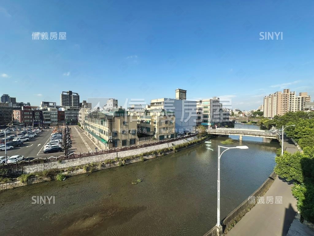 河畔旁臨路透天房屋室內格局與周邊環境