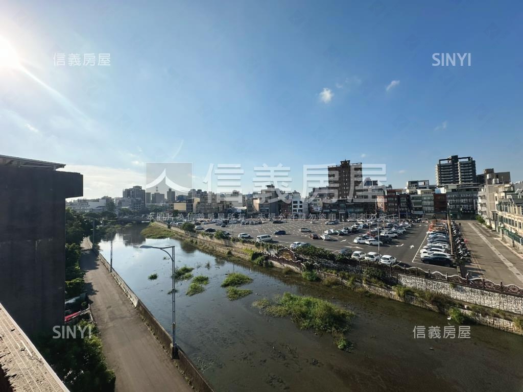 河畔旁臨路透天房屋室內格局與周邊環境