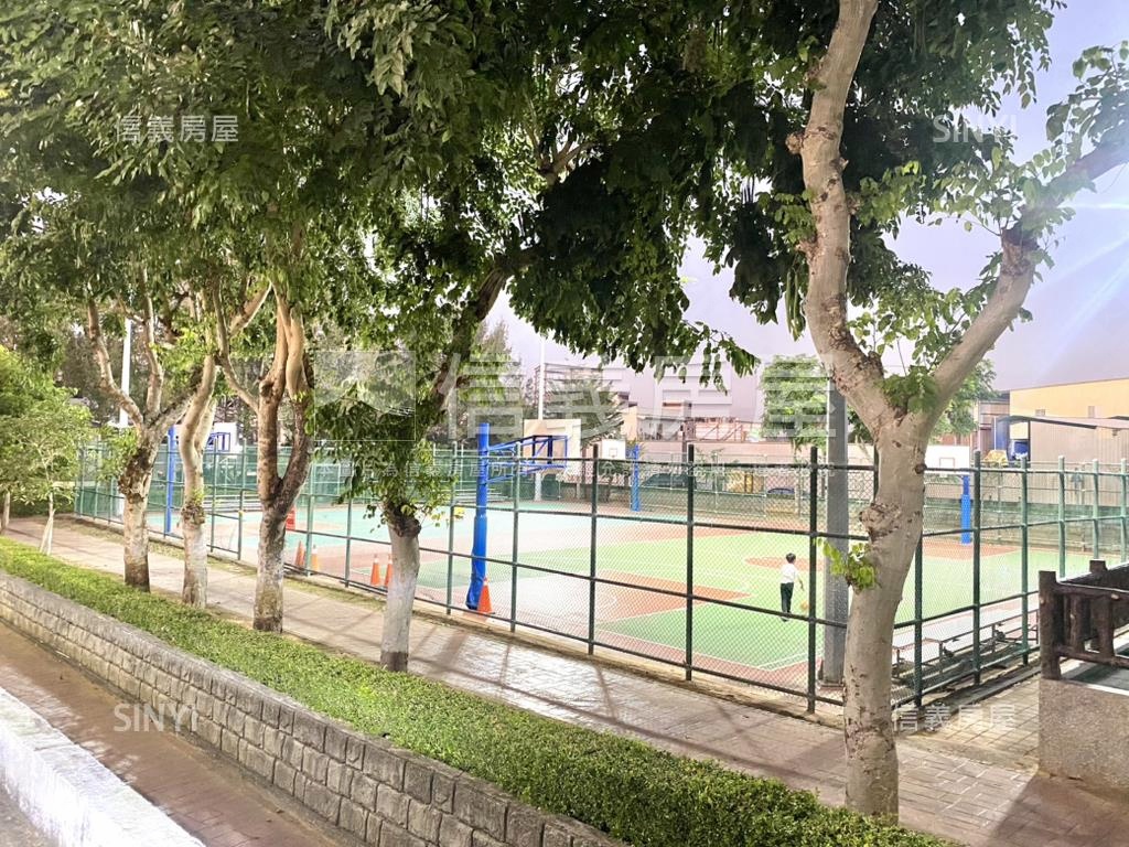 中社一街臨路土地房屋室內格局與周邊環境