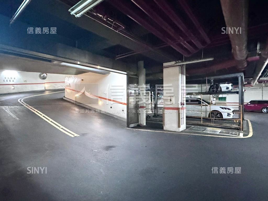 【雲天】中層機械車位房屋室內格局與周邊環境