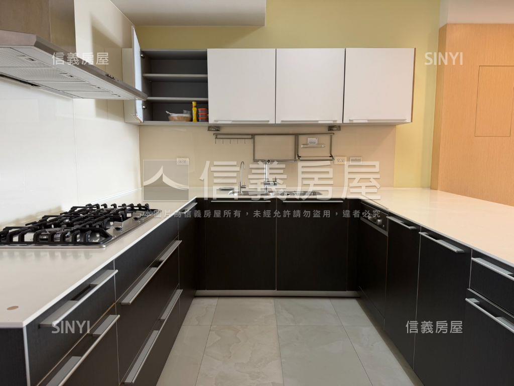 貝拉莫里四房雙車位房屋室內格局與周邊環境