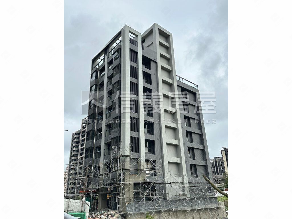 邊間悅峰兩房車位房屋室內格局與周邊環境