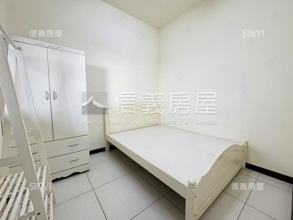 成大雲端景・靜謐２房房屋室內格局與周邊環境