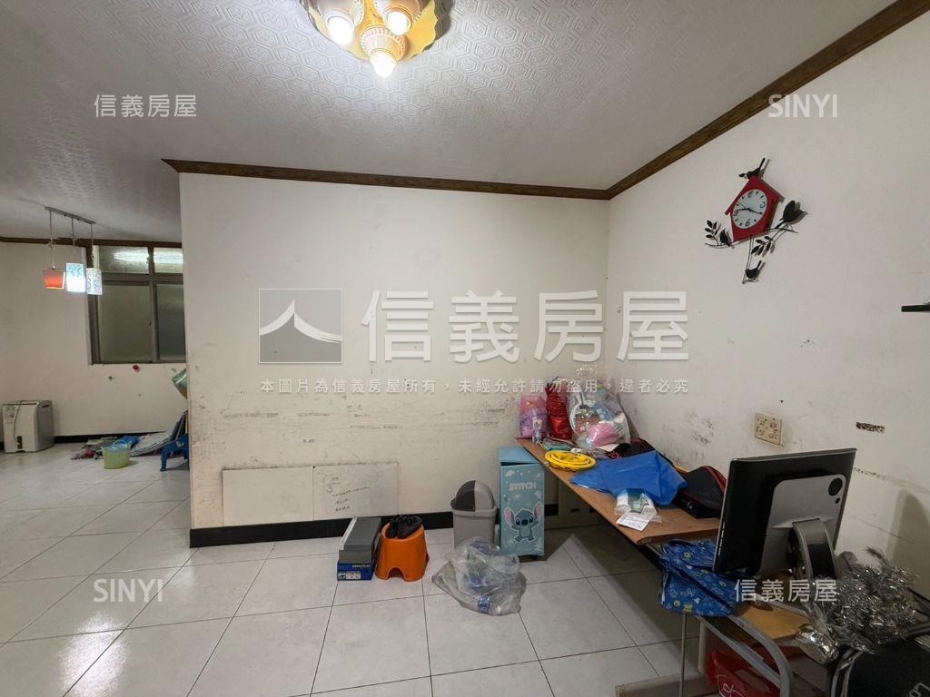 近６６快速道路小資透天房屋室內格局與周邊環境