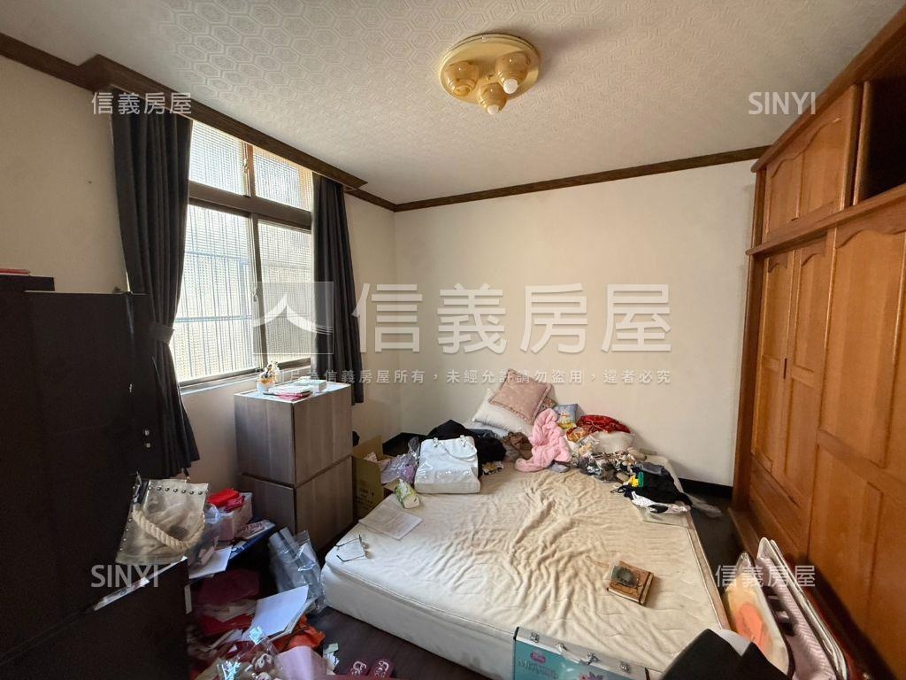 近６６快速道路小資透天房屋室內格局與周邊環境