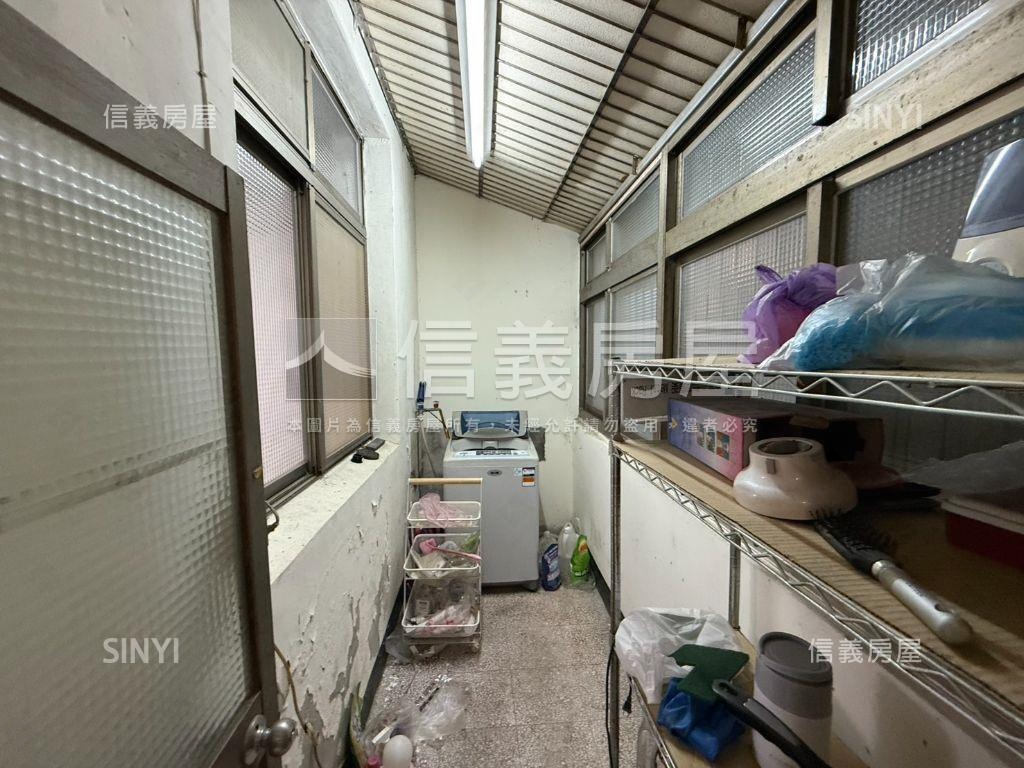 近６６快速道路小資透天房屋室內格局與周邊環境