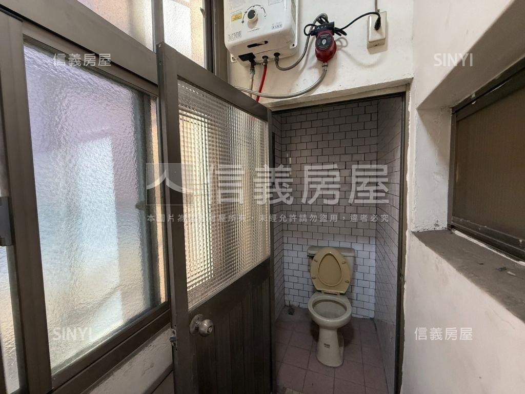 近６６快速道路小資透天房屋室內格局與周邊環境