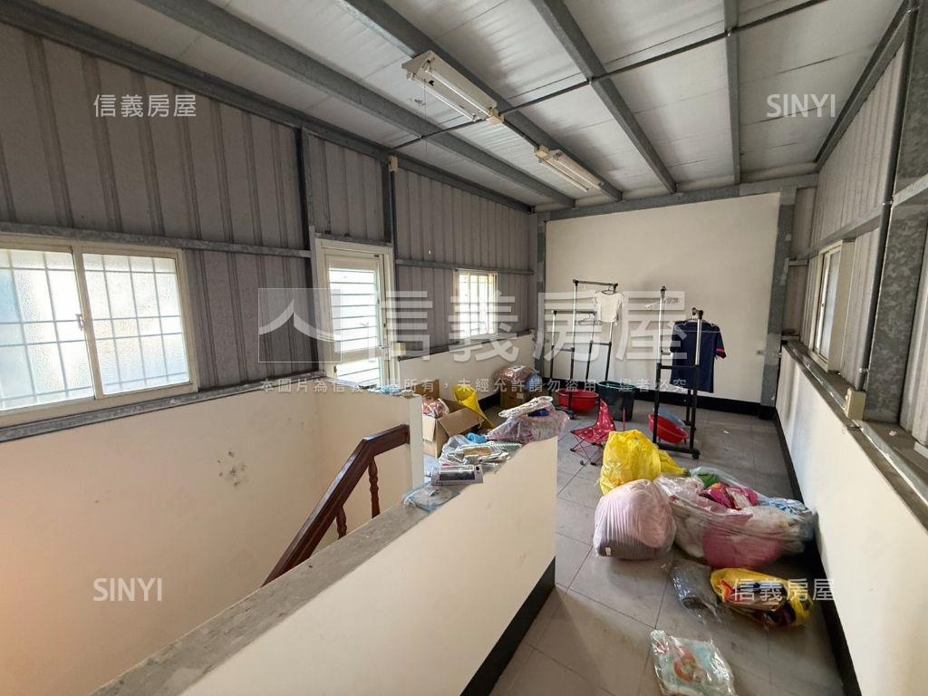 近６６快速道路小資透天房屋室內格局與周邊環境