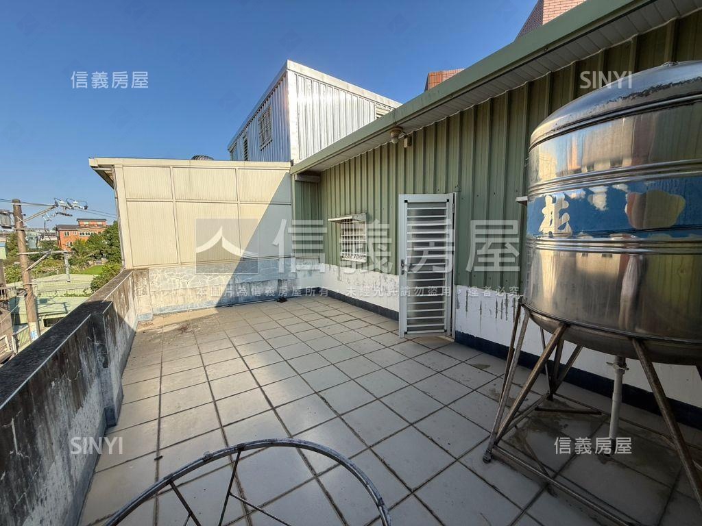 近６６快速道路小資透天房屋室內格局與周邊環境