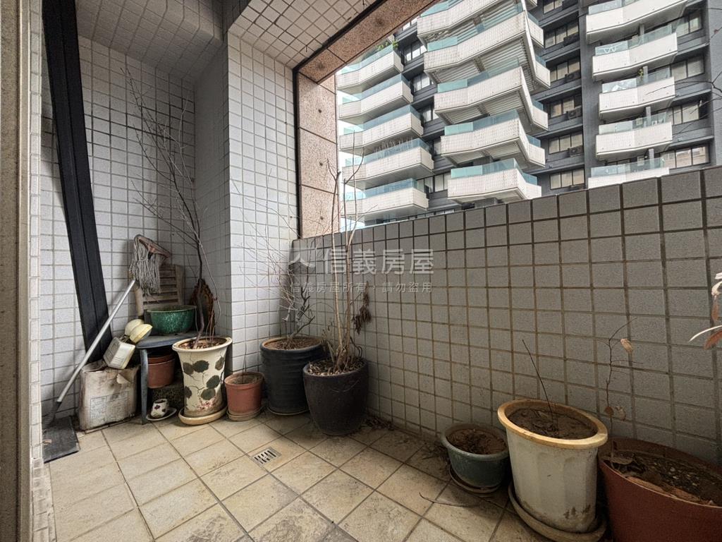夏威夷近淡江大橋房屋室內格局與周邊環境