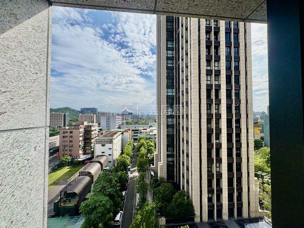 亞昕敦南兩房車房屋室內格局與周邊環境