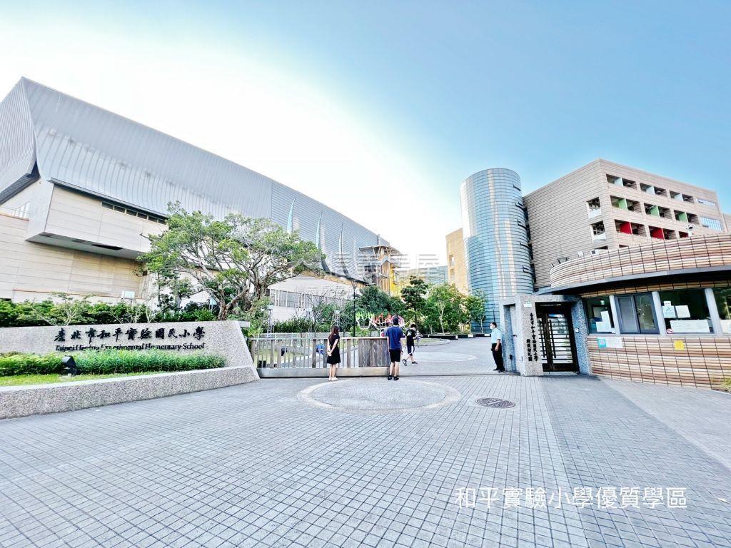 亞昕敦南兩房車房屋室內格局與周邊環境