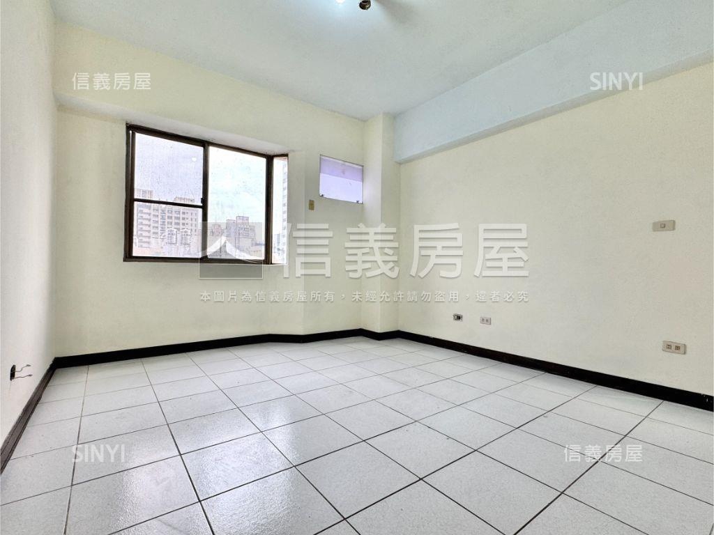 專任！公園景觀亮美三房房屋室內格局與周邊環境